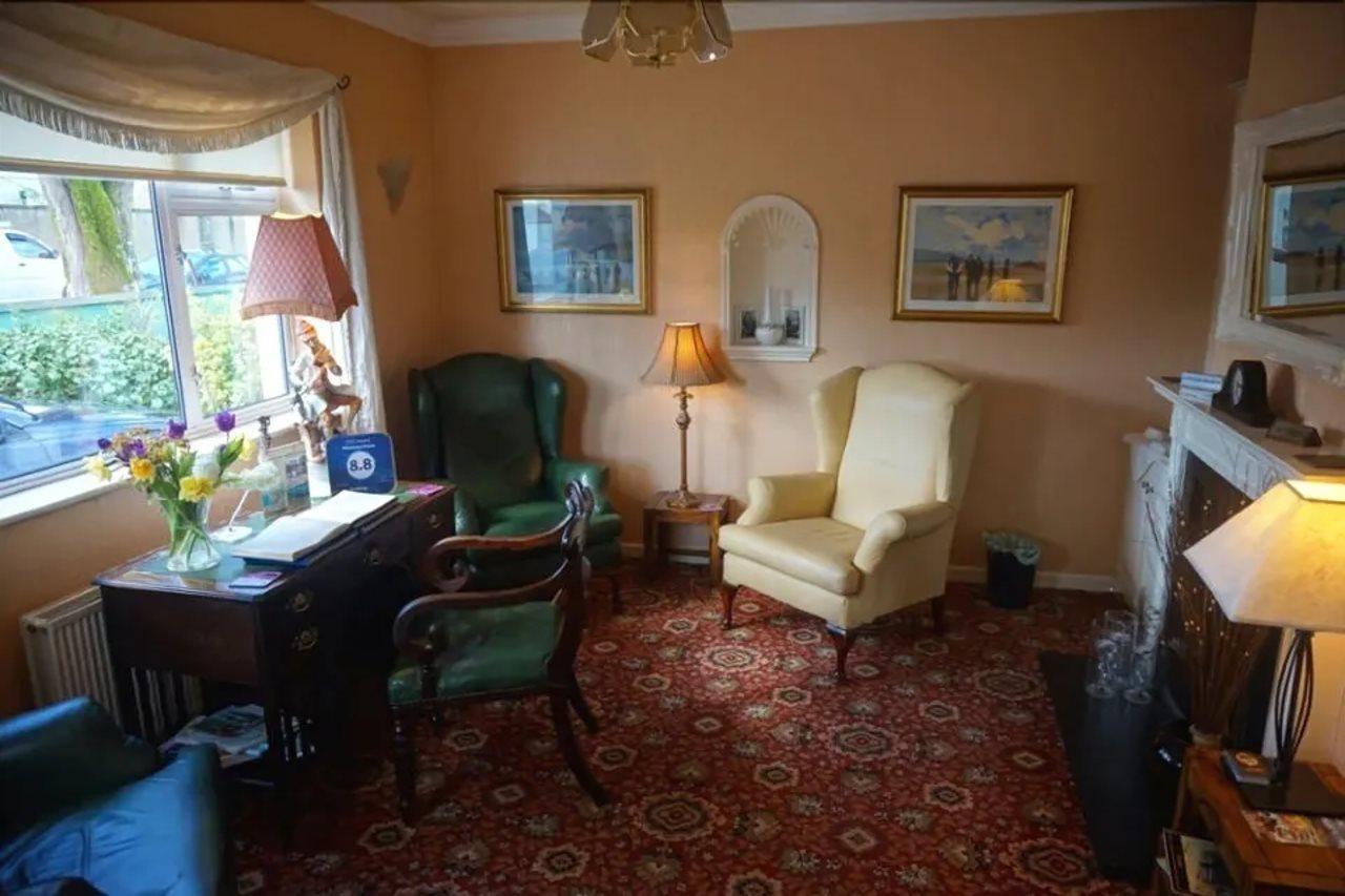 Windway House Hotel Killarney Bagian luar foto